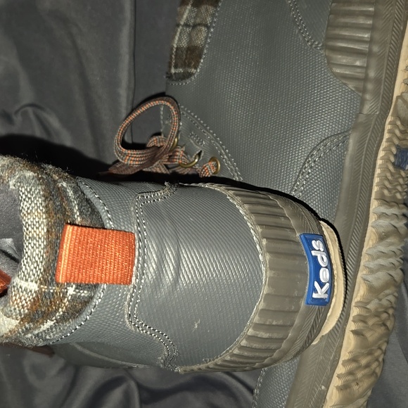 Keds Size 8.5 Tie Gray Short Boot - Picture 6 of 7